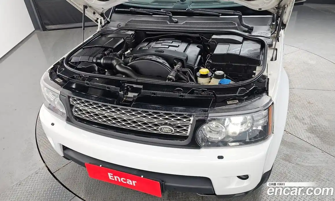 Land Rover Range-Rover Sport 2013 3.0 Автомат в Москве № 166582, фото 18