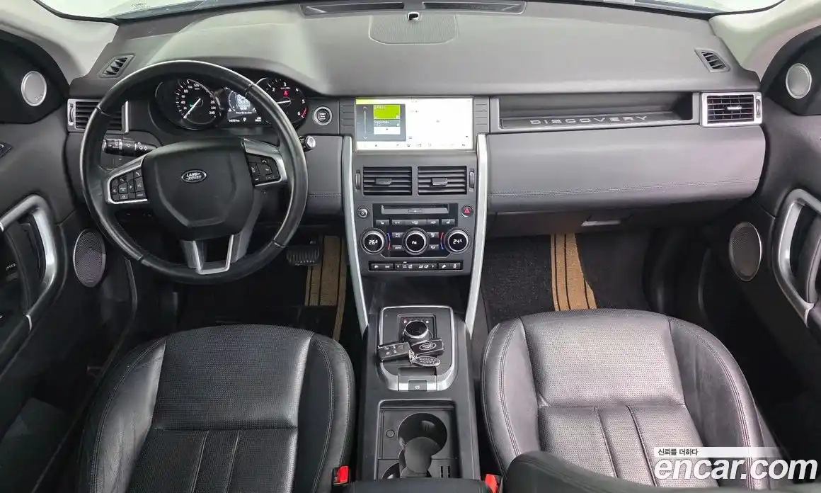 Land Rover Discovery Sport 2017 2.0 Автомат в Москве № 166636, фото 16