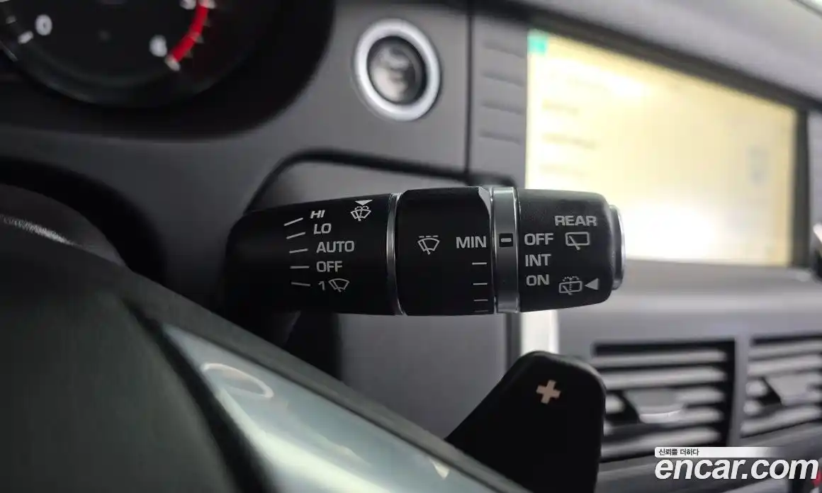 Land Rover Discovery Sport 2017 2.0 Автомат в Москве № 166636, фото 3