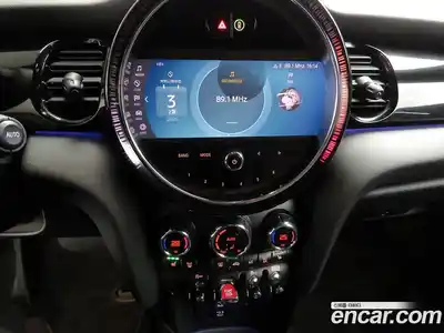 Mini Cooper Convertible 2022 1.5 Автомат в Москве № 167422, миниатюра 10