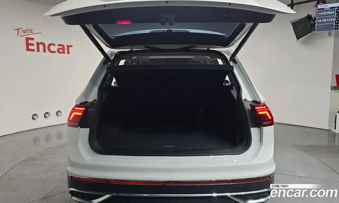 Volkswagen Tiguan 2024 2.0 Автомат в Москве № 168503, фото 3