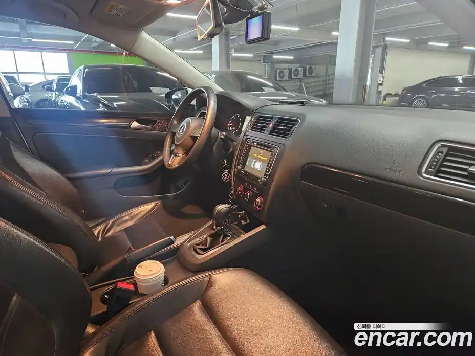 Volkswagen Jetta 2014 1.6 Автомат в Москве № 169319, фото 10