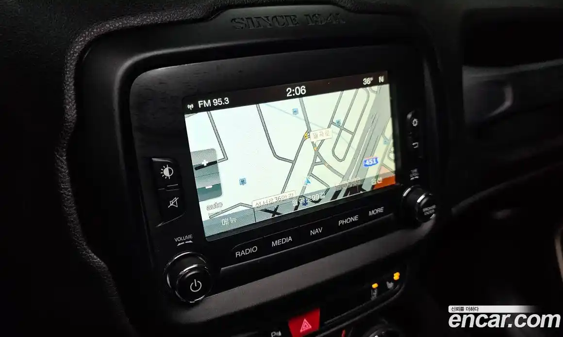 Jeep Renegade 2015 2.0 Автомат в Москве № 169842, фото 14