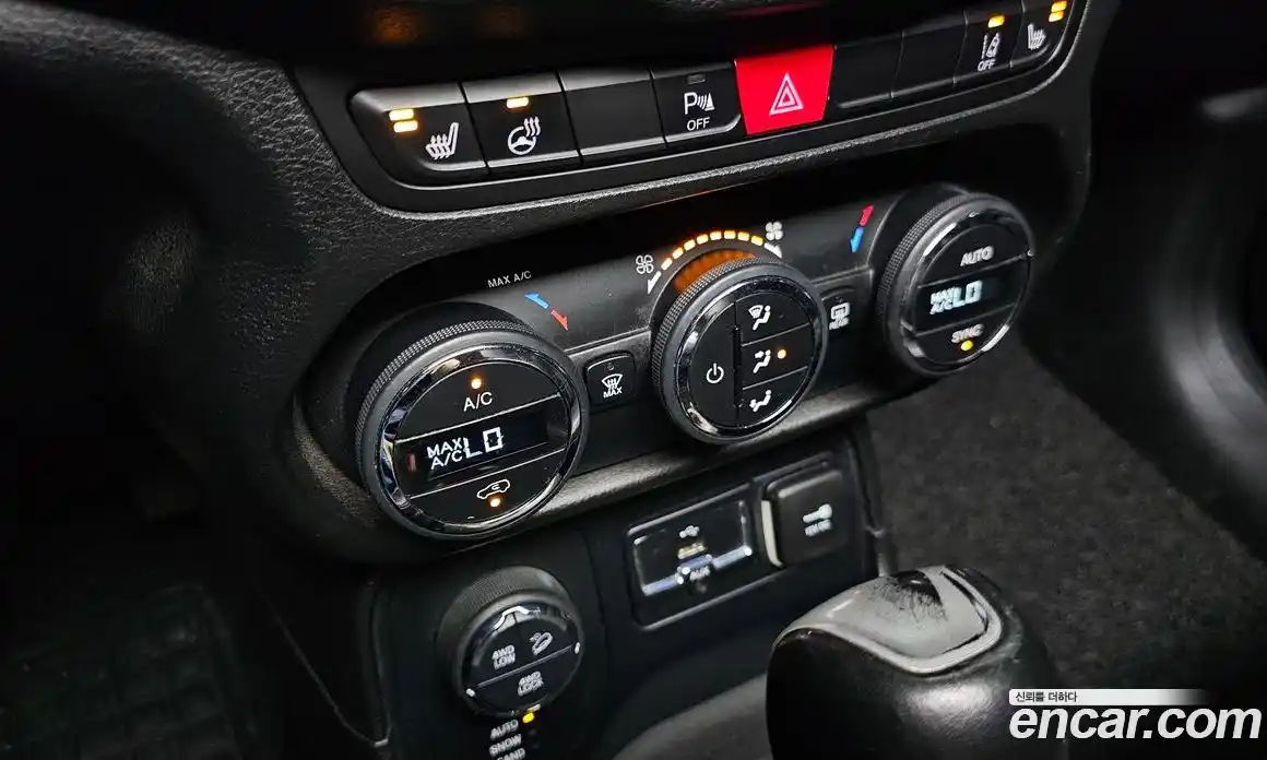 Jeep Renegade 2015 2.0 Автомат в Москве № 169842, фото 17