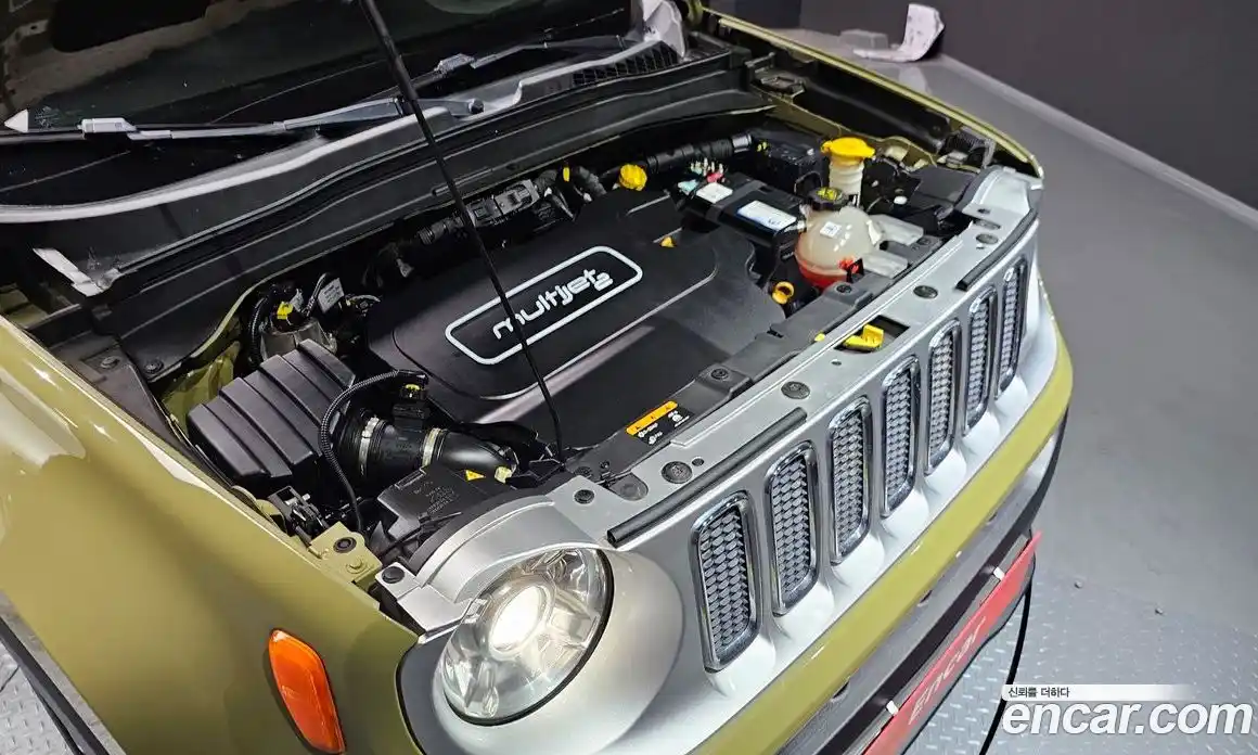 Jeep Renegade 2015 2.0 Автомат в Москве № 169842, фото 5