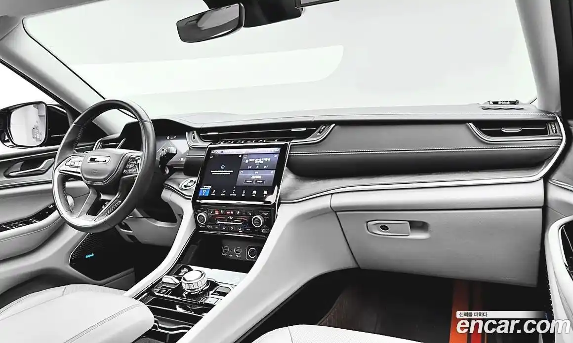 Jeep Cherokee 2021 3.6 Автомат в Москве № 169985, фото 8