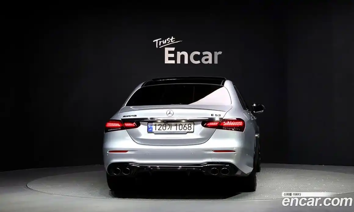 Mercedes-Benz E-Class 2023 3.0 Автомат в Москве № 171407, фото 4