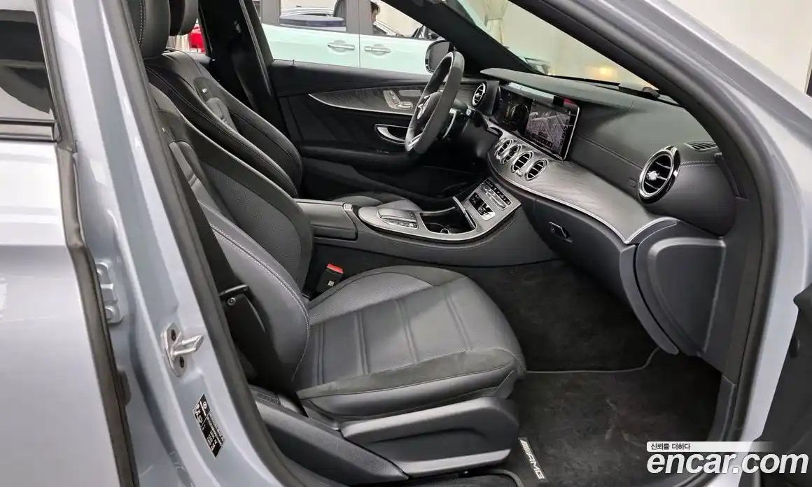 Mercedes-Benz E-Class 2023 3.0 Автомат в Москве № 171407, фото 9