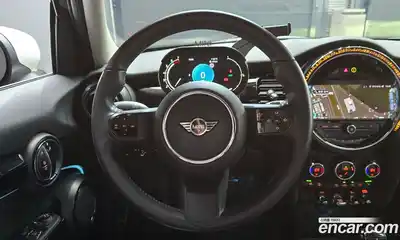 Mini Cooper 2022 1.5 Автомат в Москве № 173704, миниатюра 4