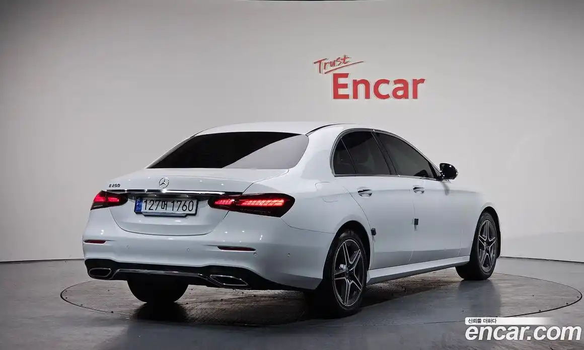 Mercedes-Benz E-Class 2023 2.0 Автомат в Москве № 178908, фото 19