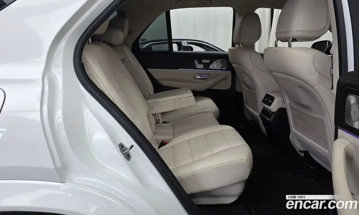 Mercedes-Benz GLE-Class 2023 3.0 Автомат в Москве № 180072, фото 16