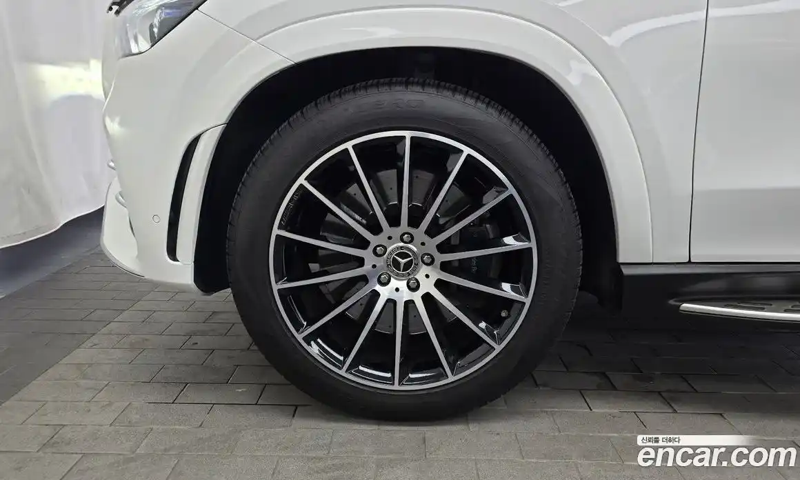 Mercedes-Benz GLE-Class 2023 3.0 Автомат в Москве № 180072, фото 19