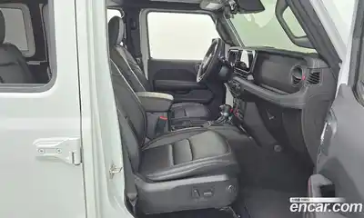 Jeep Wrangler 2024 2.0 Автомат в Москве № 183325, миниатюра 4