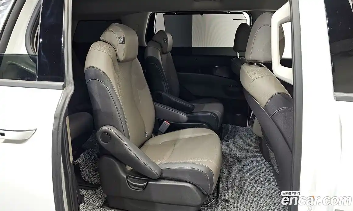 Kia Canival 2025 2.2 Автомат в Москве № 18437, фото 11