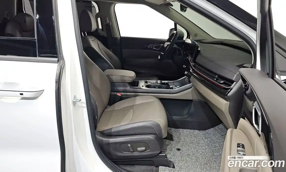 Kia Canival 2025 2.2 Автомат в Москве № 18437, фото 9