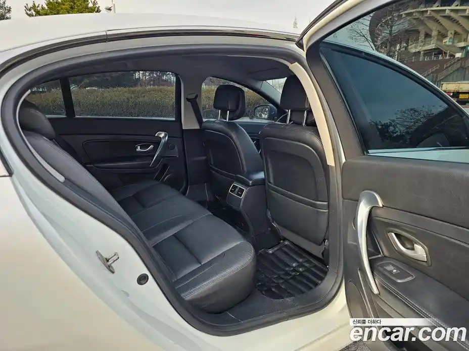 Renault SM5 2015 1.5 Автомат в Москве № 186616, фото 12