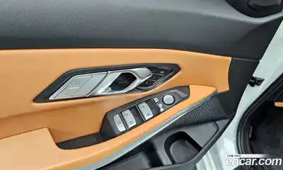 BMW 3-Series 2022 2.0 Автомат в Москве № 190506, миниатюра 6