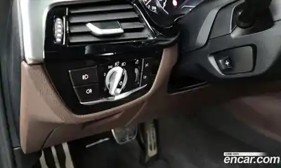 BMW 5-Series 2018 2.0 Автомат в Москве № 191898, миниатюра 12
