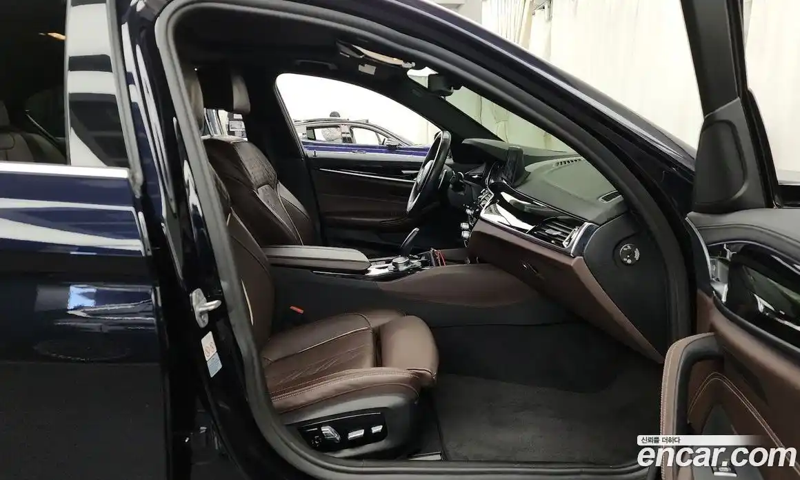 BMW 5-Series 2018 2.0 Автомат в Москве № 191898, фото 15