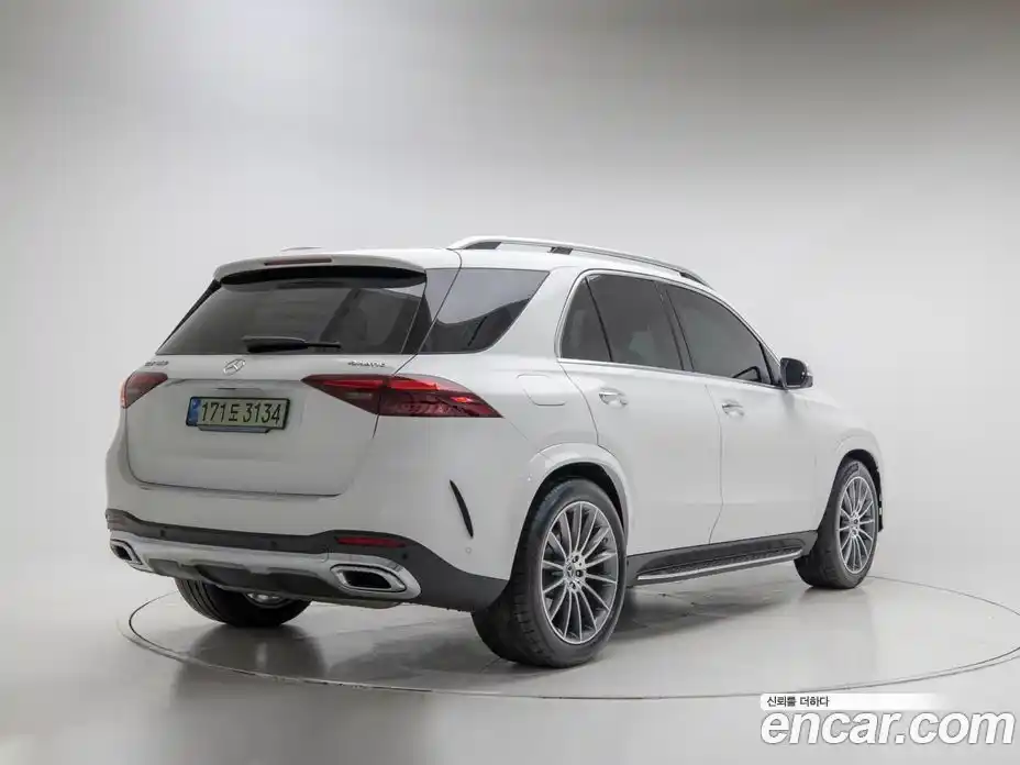 Mercedes-Benz GLE-Class 2025 3.0 Автомат в Москве № 193906, фото 4