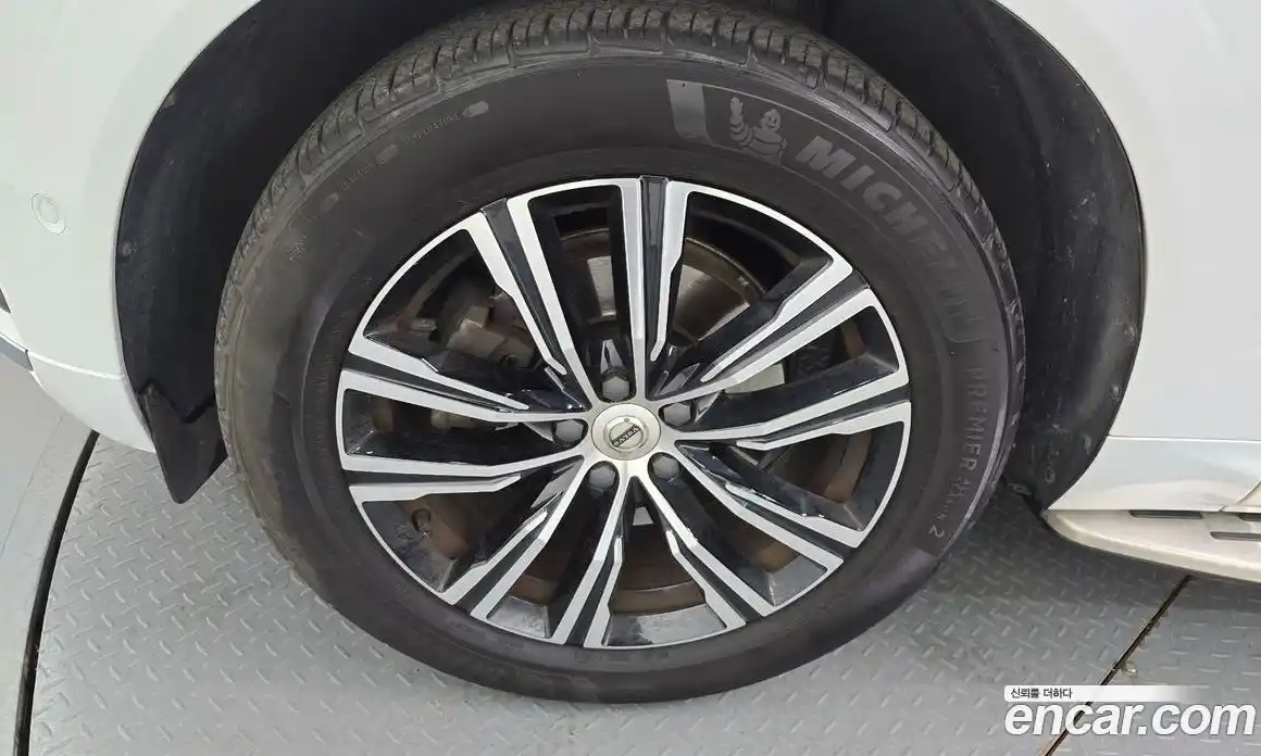 Volvo XC60 2022 2.0 Автомат в Москве № 196921, фото 14