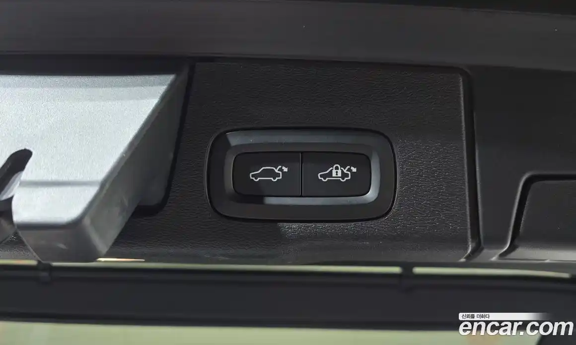 Volvo XC60 2022 2.0 Автомат в Москве № 196921, фото 6