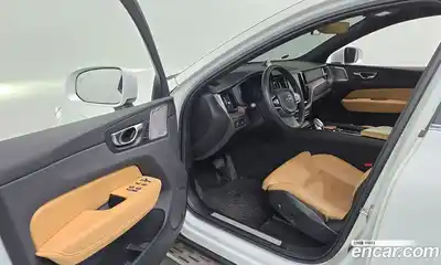 Volvo XC60 2022 2.0 Автомат в Москве № 196921, миниатюра 8