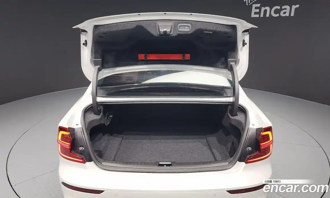 Volvo S60 2020 2.0 Автомат в Москве № 197069, фото 18