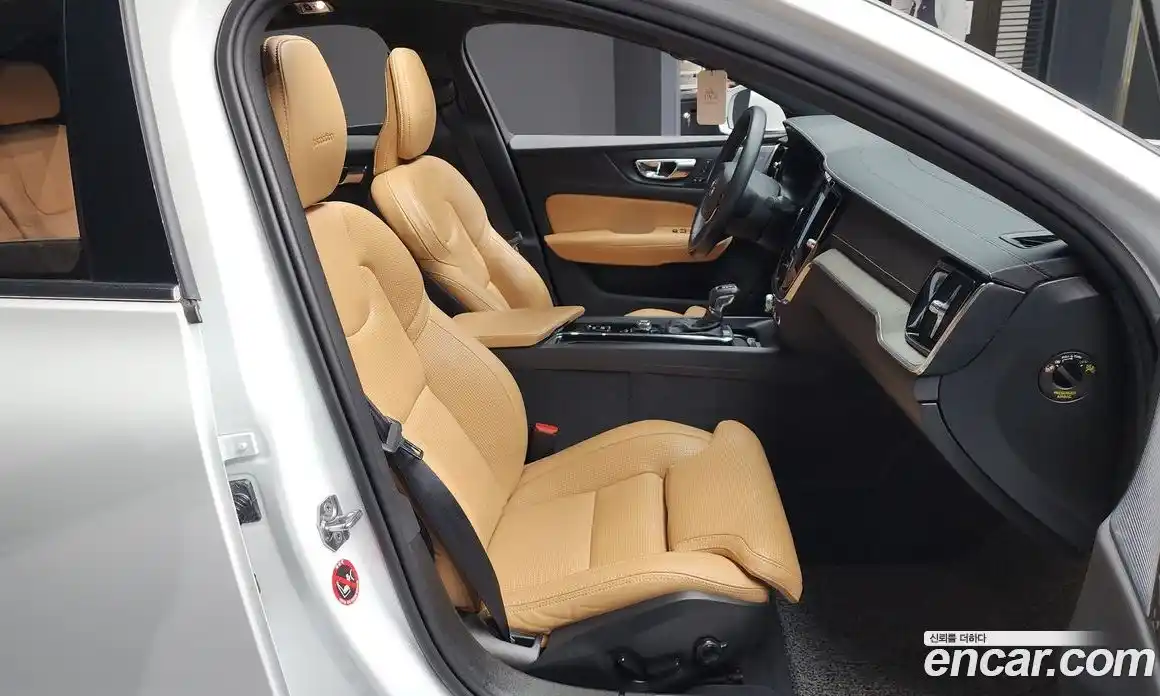 Volvo S60 2020 2.0 Автомат в Москве № 197069, фото 6