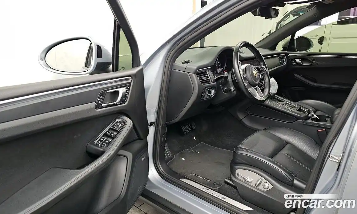 Porsche Macan 2019 2.0 Автомат в Москве № 197197, фото 9