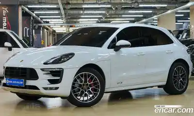 Porsche Macan, 2018