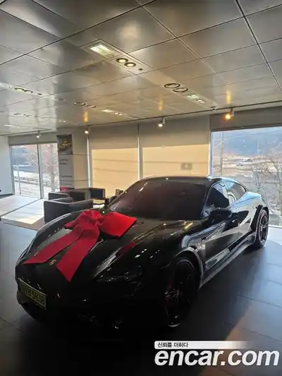 Porsche Taycan 2026 1.0 Автомат в Москве № 197714, миниатюра 11