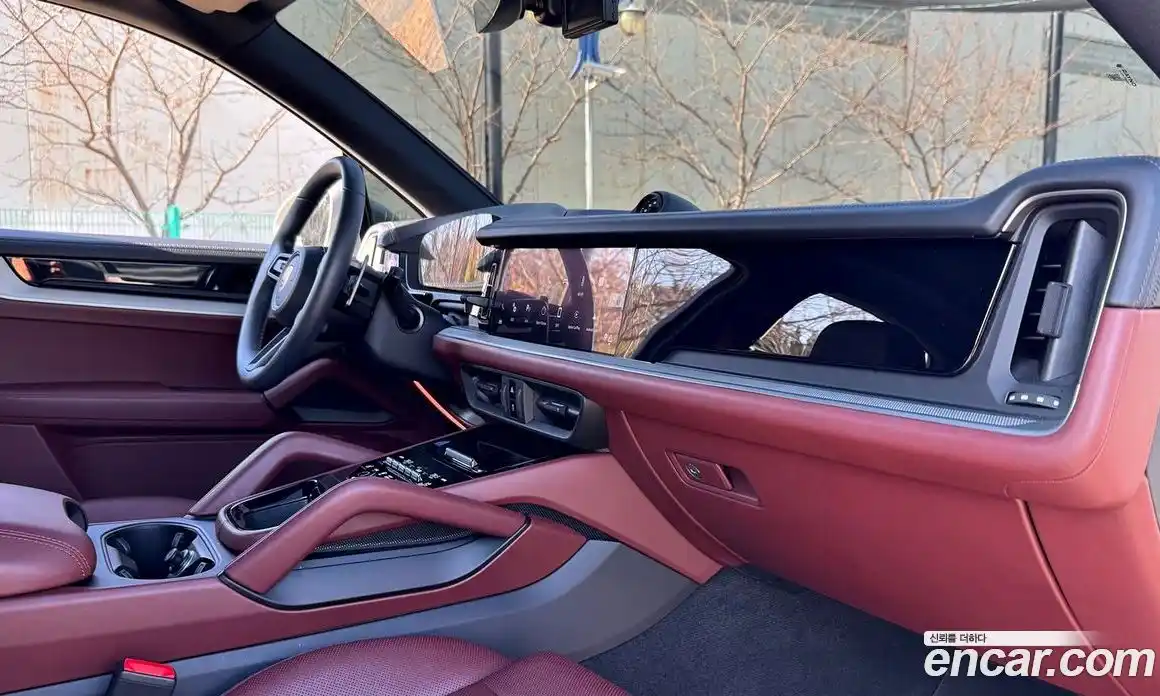 Porsche Cayenne 2024 3.0 Автомат в Москве № 197876, фото 13