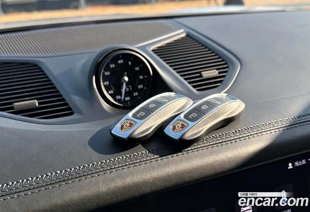 Porsche Cayenne 2024 3.0 Автомат в Москве № 197876, фото 16