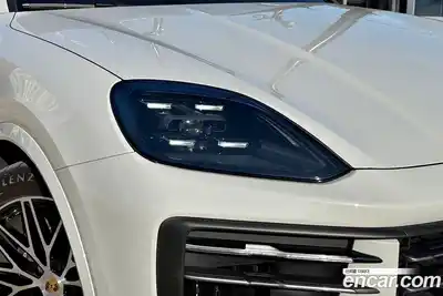 Porsche Cayenne 2024 3.0 Автомат в Москве № 197876, миниатюра 3