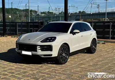 Porsche Cayenne 2024 3.0 Автомат в Москве № 197876, миниатюра 4