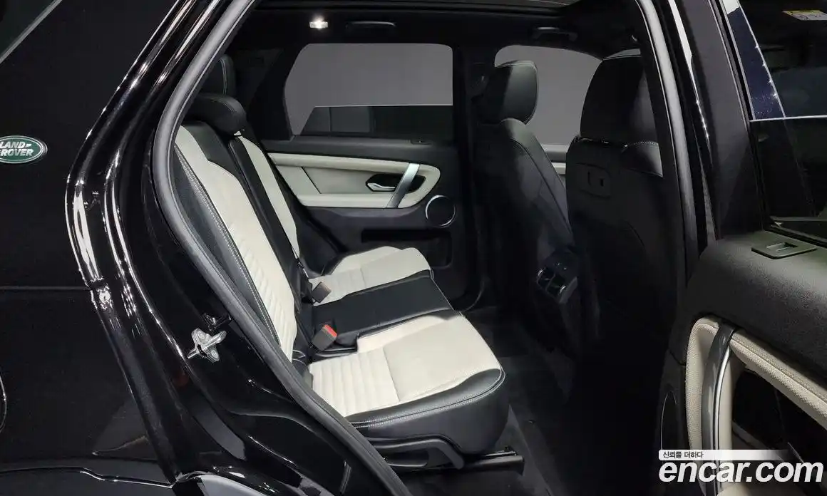 Land Rover Discovery Sport 2025 2.0 Автомат в Москве № 198040, фото 11