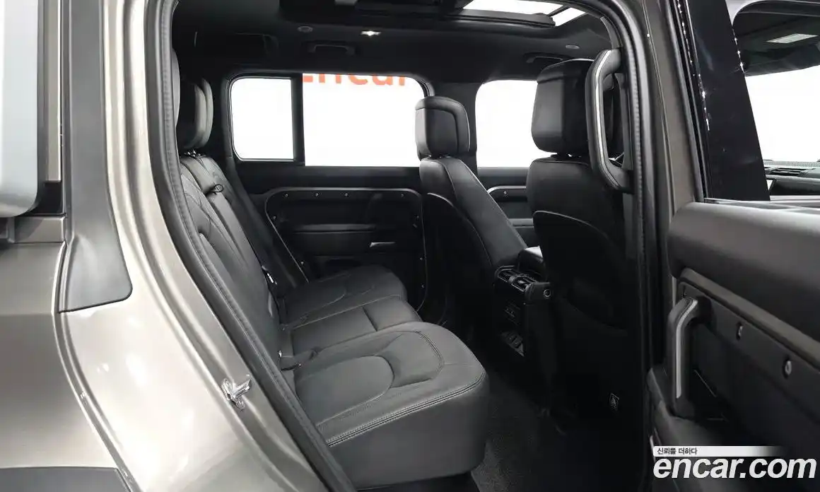 Land Rover Defender 2025 2.0 Автомат в Москве № 198077, фото 11