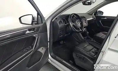 Volkswagen Tiguan, 2020