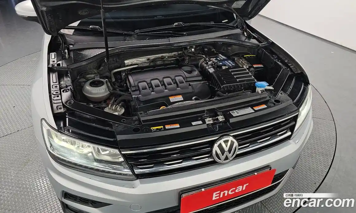 Volkswagen Tiguan 2020 2.0 Автомат в Москве № 199237, фото 16