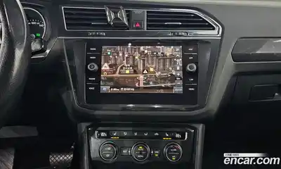 Volkswagen Tiguan 2020 2.0 Автомат в Москве № 199237, миниатюра 4