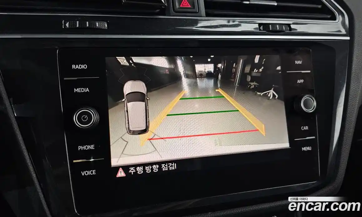 Volkswagen Tiguan 2020 2.0 Автомат в Москве № 199237, фото 7