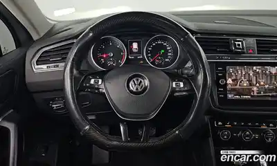 Volkswagen Tiguan 2020 2.0 Автомат в Москве № 199237, миниатюра 10