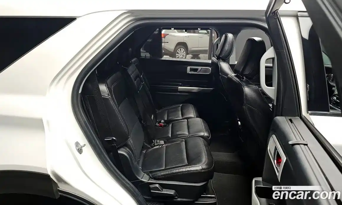 Ford Explorer 2021 2.3 Автомат в Москве № 199770, фото 11