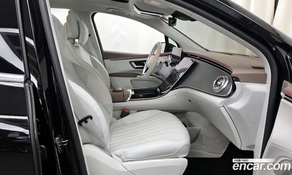 Mercedes-Benz EQS 2023 0.3 Автомат в Москве № 202252, фото 11