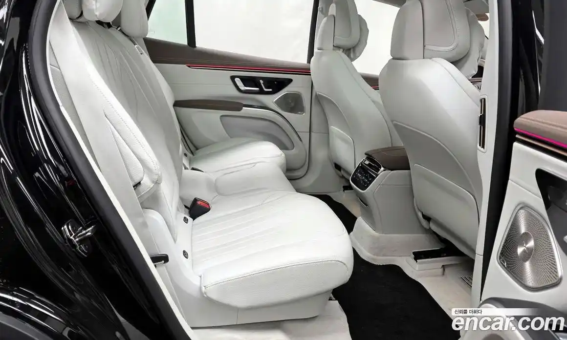 Mercedes-Benz EQS 2023 0.3 Автомат в Москве № 202252, фото 12