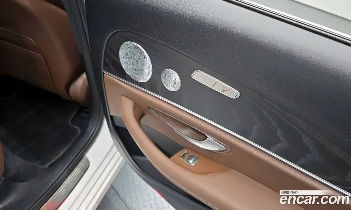 Mercedes-Benz E-Class 2020 2.0 Автомат в Москве № 204861, фото 16