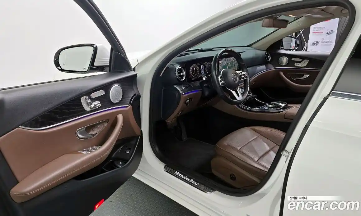 Mercedes-Benz E-Class 2020 2.0 Автомат в Москве № 204861, фото 18