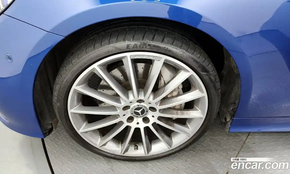 Mercedes-Benz E-Class 2023 3.0 Автомат в Москве № 205849, фото 12