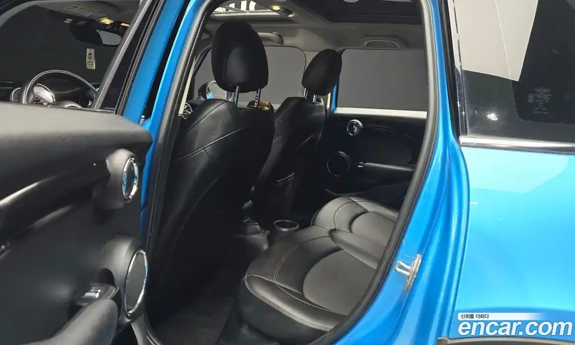 Mini Cooper 2018 2.0 Автомат в Москве № 207208, фото 8